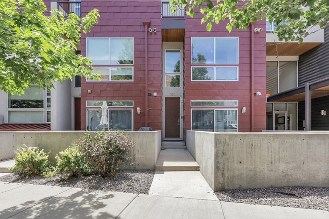 $2,395.00, Spacious Loft, 1.5 bath in Jeff... - $2,395.00, Spacious Loft, 1.5 bath in Jeff... Unit 101