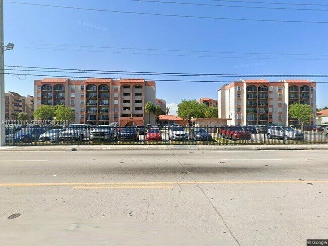 5201 NW 7th St Unit 408