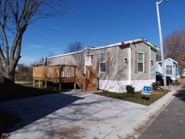 2 br, 1 bath Mobile Home - 271 West Drive - 2 br, 1 bath Mobile Home - 271 West Drive