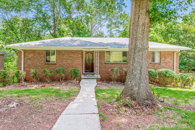 Photo - 1124 Little John Ln House