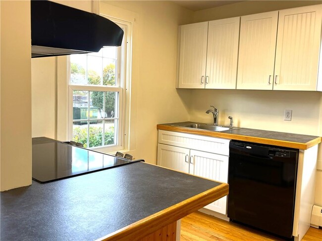 Photo - 44-44 Phillips St Unit 1F