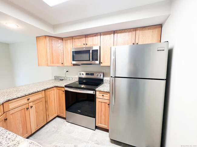 Photo - 83 Sandpiper Crescent Unit 83