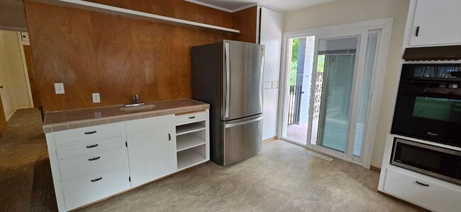 435 1/2 Zion St.