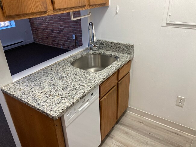 Photo - 47 Hemenway St Apartments Unit 47-2