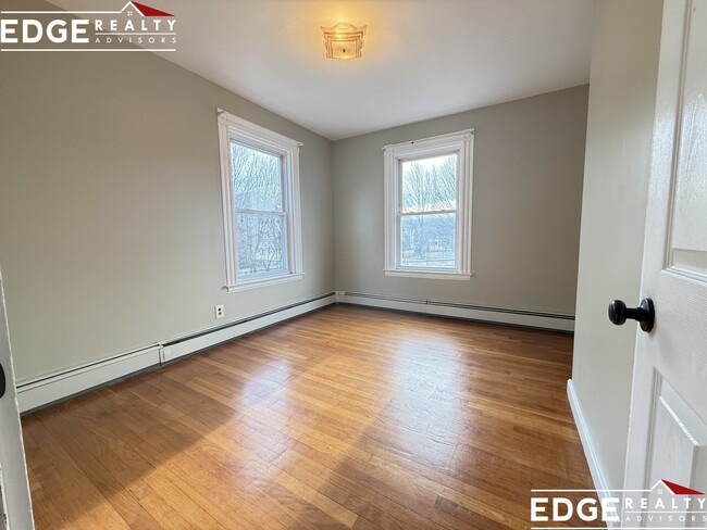 Photo - 7 High Street Pl Unit 1