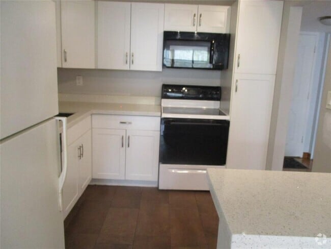 Building Photo - 2731 Taft St Unit 201 Rental
