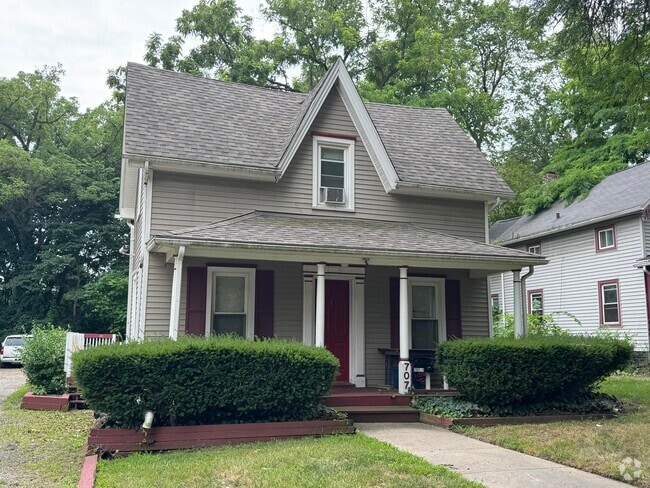 Building Photo - 707 Congress St Rental