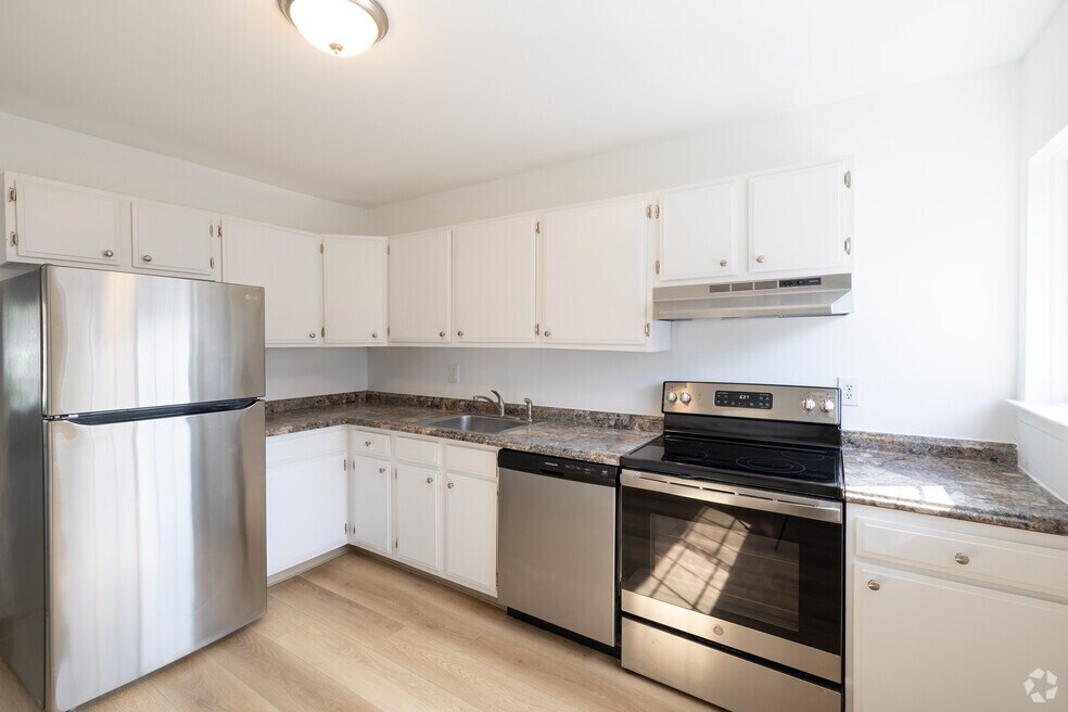1 habitación, 1 baño, 735 pies cuadrados