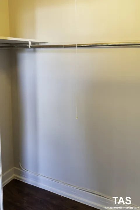 6748 N Ashland Ave Unit 6748 North Ashland Avenue