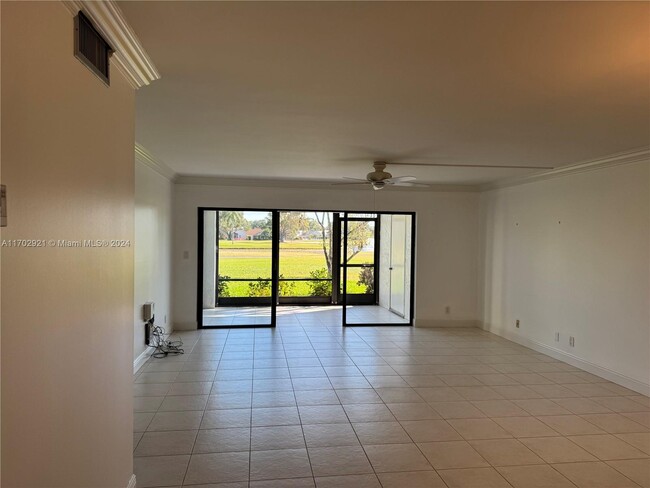 Photo - 12870 Briarlake Dr Condominio Unidad D105