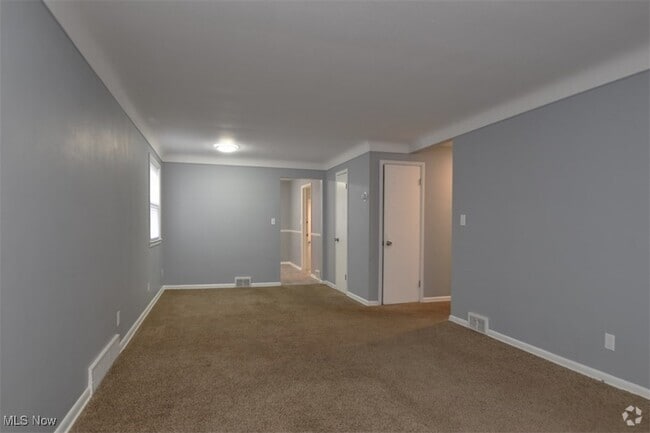 Building Photo - 4666 E 86th St Unit UP Rental