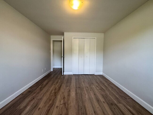 Photo - 1100 Wellington St