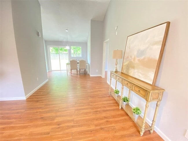 Photo - 1011 Melford Ave