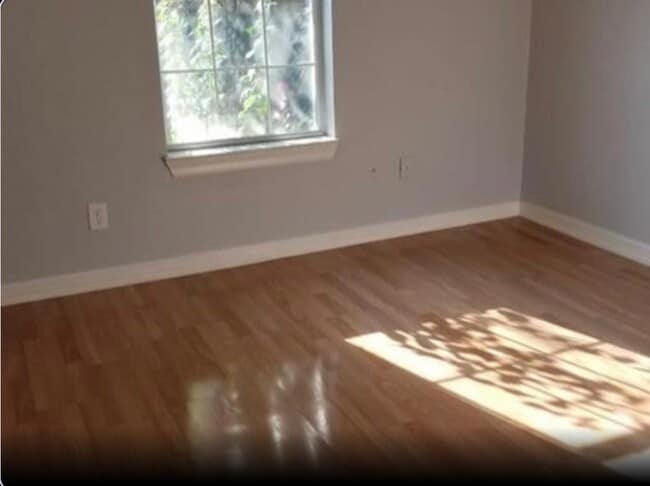 Photo - 205 Hafer Ave
