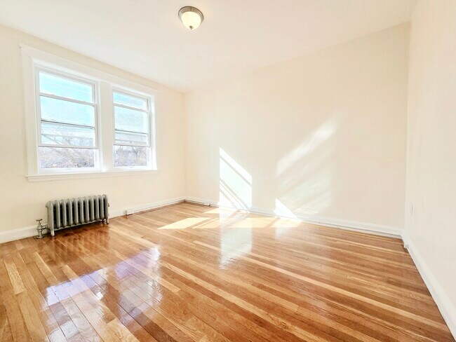 183 Kent St