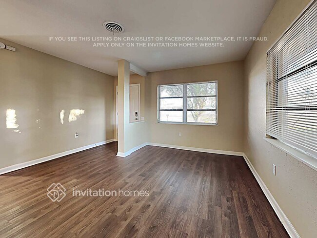 Photo - 5512 102nd Ave N