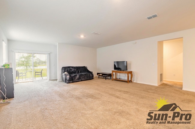 Photo - 2007 Glenbrooke Rd.