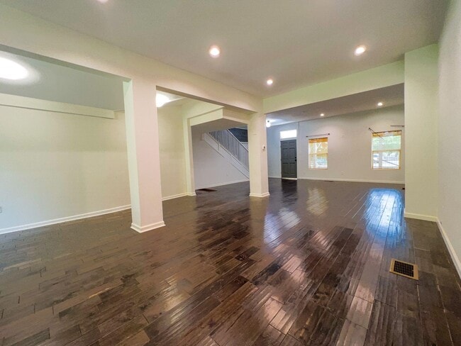 Photo - 709 Spring St
