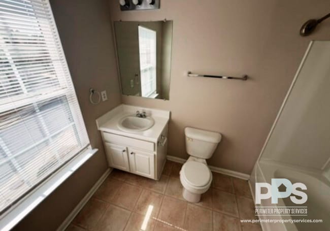 Photo - 6764 Blackstone Pl