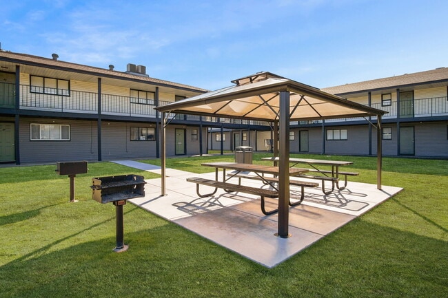 Photo - The Pointe at 23rd Apartments