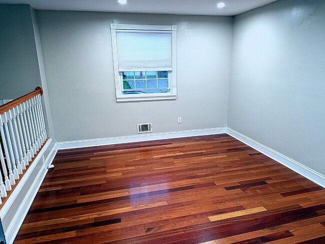 Luxury 3 Bedroom Split Level In Kennedy Township (Montour Schools)