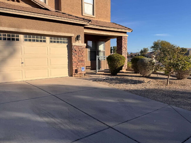 Photo - 18 W Desert Vista Trail