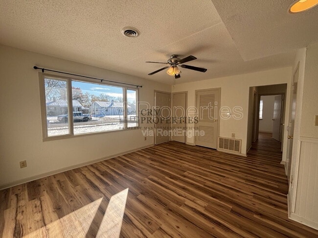 Photo - 1008 E Fischer St