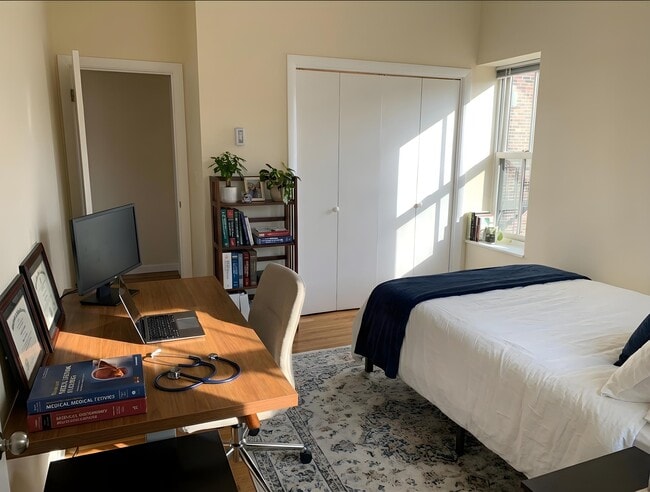 Building Photo - 3 Worcester Square