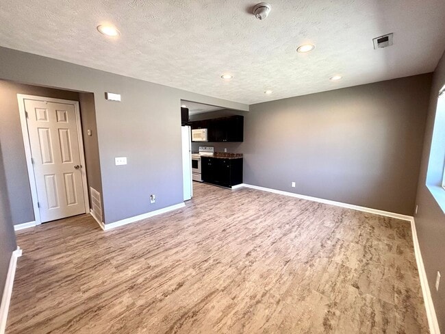 Photo - 3222 S 40th St