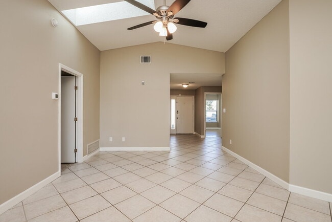 Photo - 3422 Burlington Dr