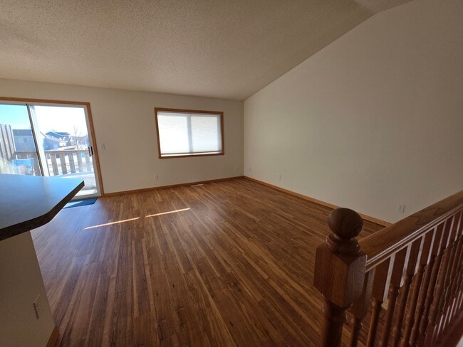 Photo - 3 bed twinhome for rent