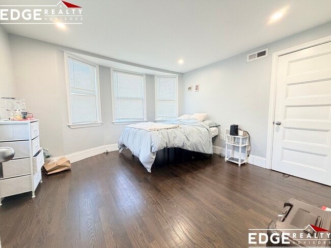 Photo - 24 Tremont St