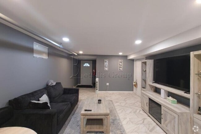 Building Photo - 3 bedroom in ASTORIA NY 11103 Unit HOUSE