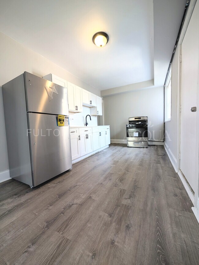 6300 N Oakley Ave Unit 3