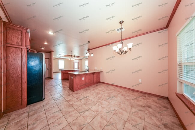 Photo - 14721 S Broadway Ave