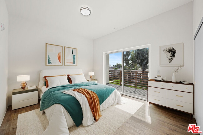 Photo - 7411 Artesia Blvd Unidad 207