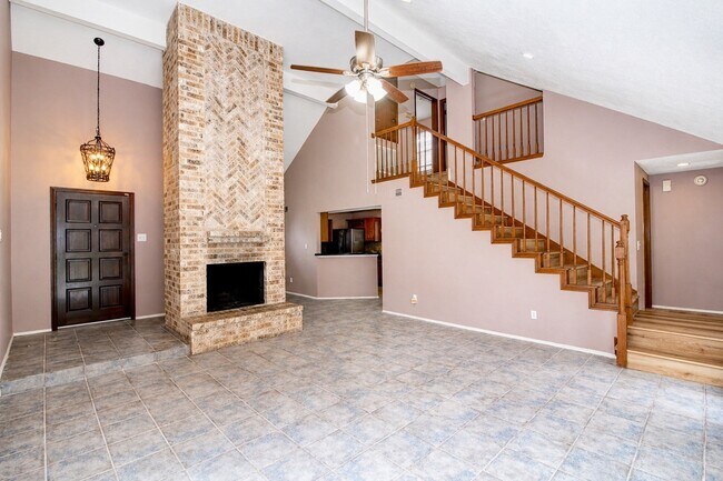 Photo - 3515 Woodmere Ln