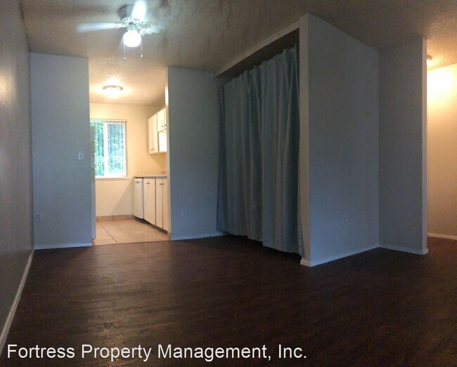 Photo - 15790 SE Division St