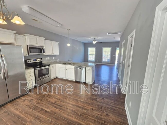 Photo - 401 Caldwell Dr Unit 5