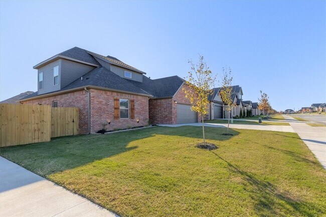 Photo - 7005 SW High Meadow Blvd