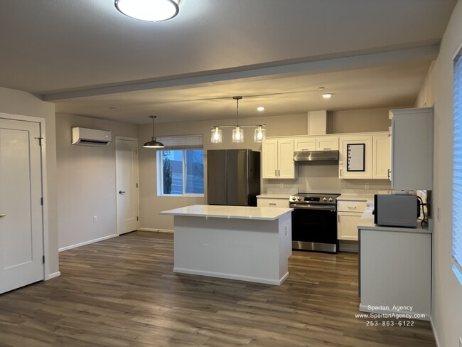 Photo - 8501 Locust Ave E Unit 102