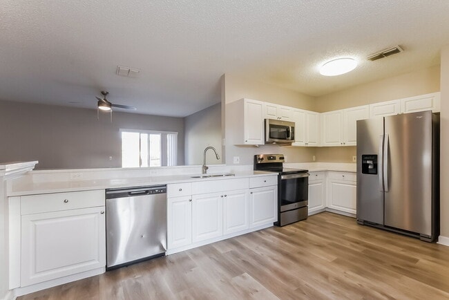 Photo - 627 Cotulla Dr