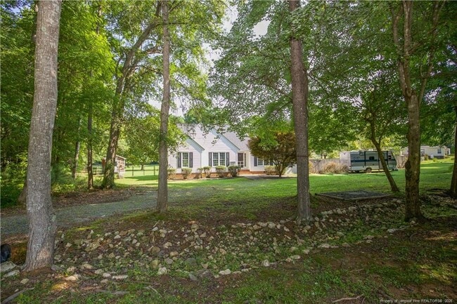 Photo - 184 Olde Farm Rd