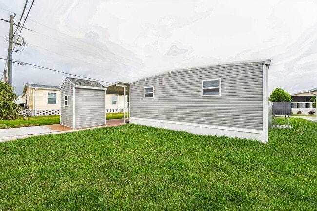 Photo - 2108 Ixora Ct