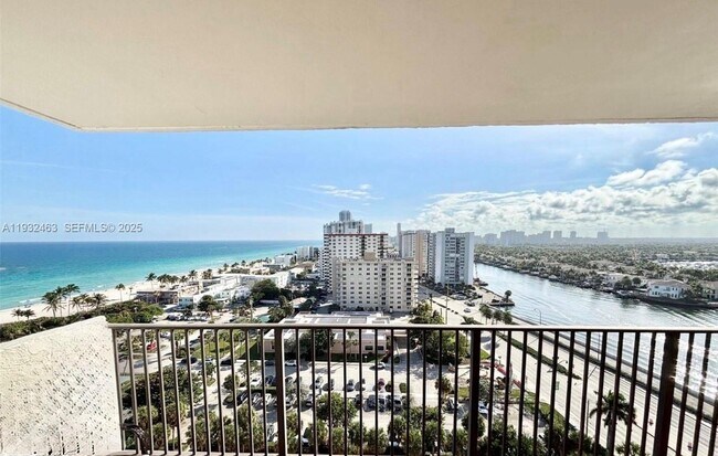 Building Photo - 1201 S Ocean Dr Unit 1810S