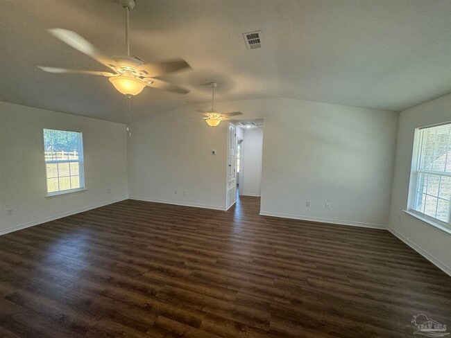 Photo - 5396 Spruce St