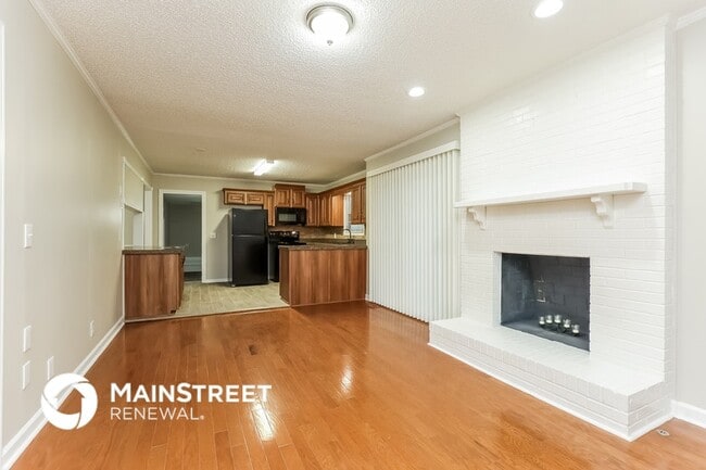 Photo - 196 Tupper Dr