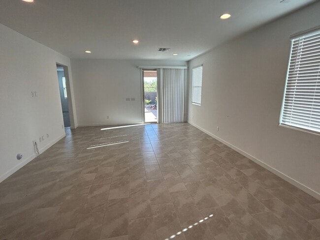 Photo - 24551 N 169th Dr