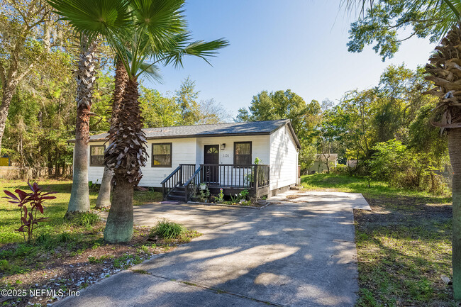 Building Photo - 1131 Butler Ave