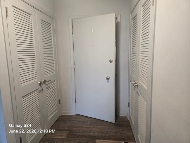 2 entryway closets - 22655 Chagrin Blvd Unit 111